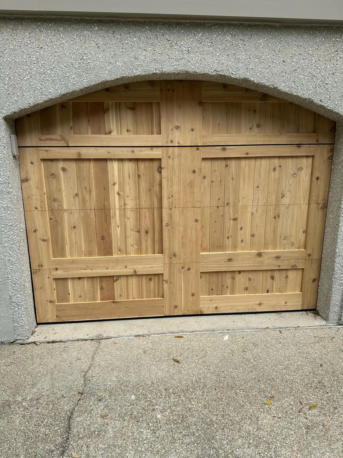 We courteously and efficiently repair all types of home garage door issues - including those due to broken garage door springs - with the utmost courtesy and skill.